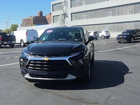 Certified 2025 Chevrolet Blazer LT image 35