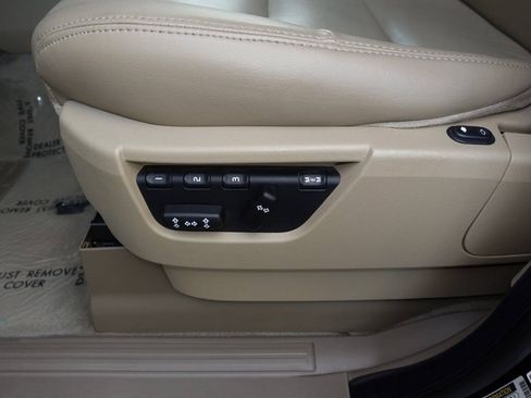 Used 2009 Land Rover Range Rover Sport HSE AWD/4WD image 32