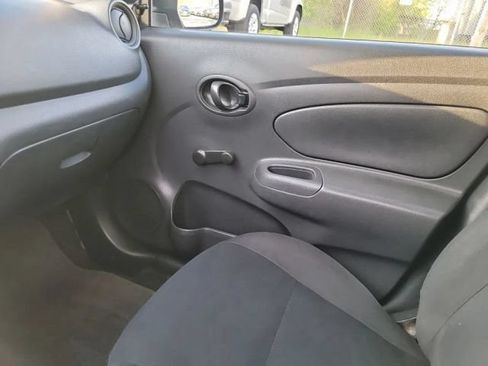 Used 2013 Nissan Versa S Plus FWD image 17