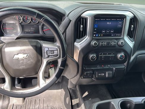Used 2020 Chevrolet Silverado 2500 LT RWD image 16