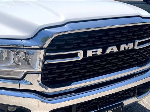 Used 2022 RAM 2500 Big Horn w/ Level 1 Equipment Group AWD/4WD image 30