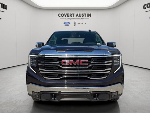 Used 2024 GMC Sierra 1500 SLT AWD/4WD image 8