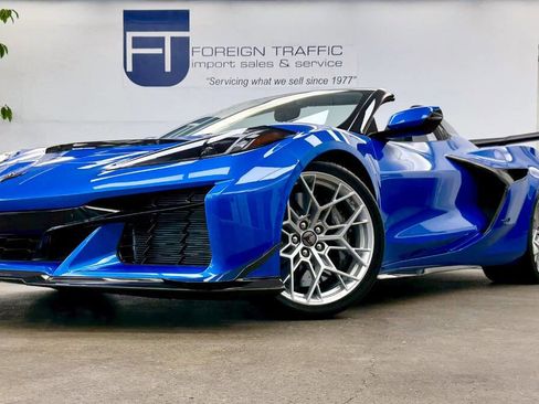 Used 2026 Chevrolet Corvette ZR1 w/ ZR1 Carbon Fiber Aero Package image 3