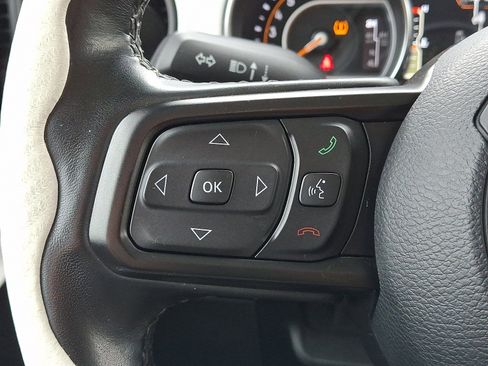 Used 2021 Jeep Wrangler Islander image 20