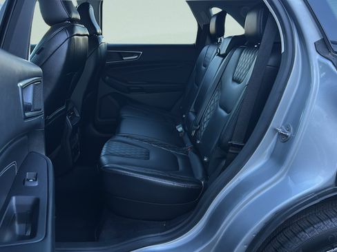 Used 2023 Ford Edge Titanium AWD/4WD image 20