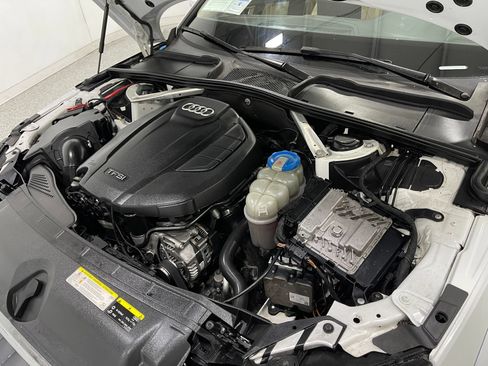 Used 2018 Audi A4 2.0T allroad Premium Plus AWD/4WD image 28