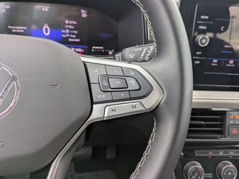 Certified 2025 Volkswagen Taos S FWD image 25