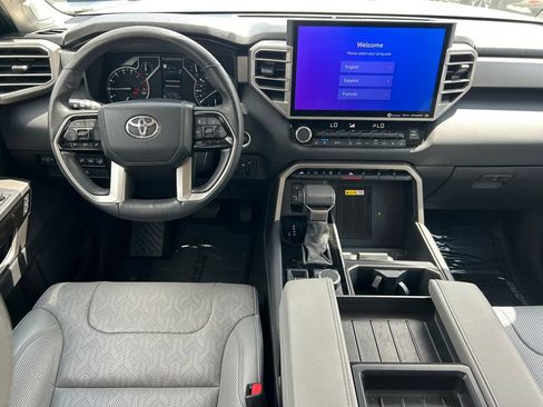 Used 2023 Toyota Tundra Limited AWD/4WD image 18