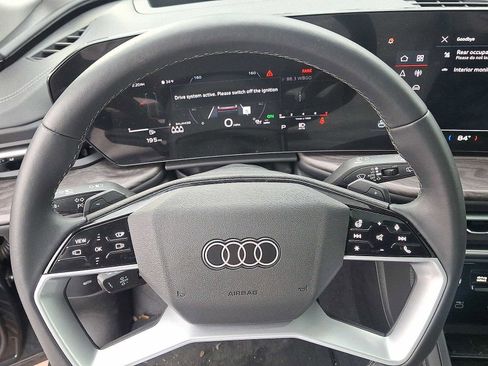 Certified 2025 Audi Q5 Premium Plus w/ Premium Plus image 16