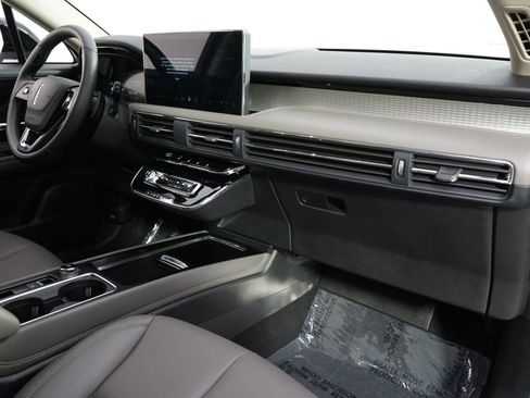 New 2026 Lincoln Corsair Premiere AWD/4WD image 15