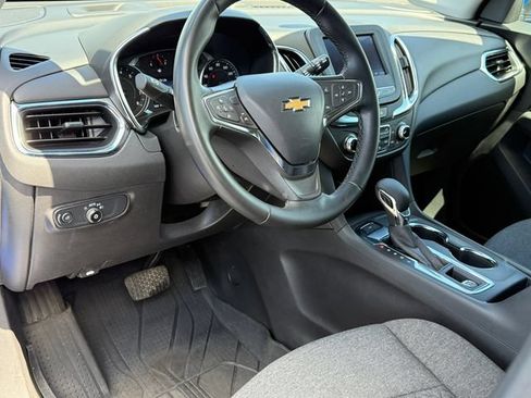 Used 2024 Chevrolet Equinox LT AWD/4WD image 17