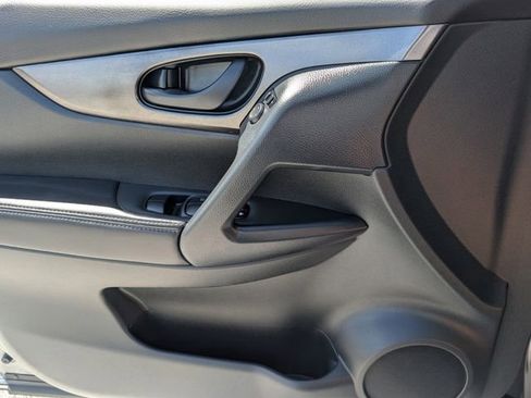 Used 2020 Nissan Rogue Sport S FWD image 30