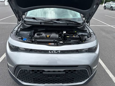Used 2024 Kia Soul LX w/ Option Group 015 FWD image 11
