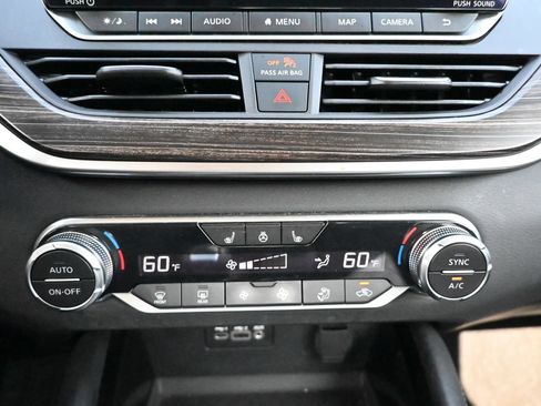 Used 2021 Nissan Altima 2.5 Platinum AWD/4WD image 19
