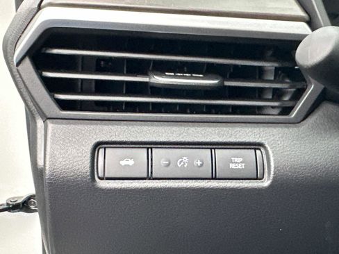 New 2026 Nissan Altima 2.5 SV FWD image 21
