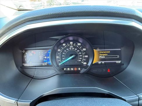 Used 2020 Ford Edge Titanium image 16