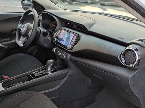 Used 2023 Nissan Kicks SV image 31
