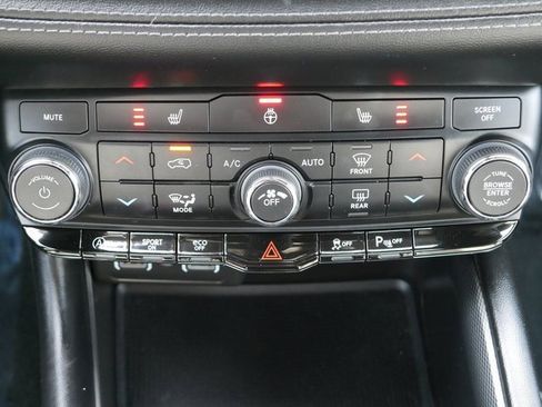 Used 2021 Dodge Durango GT image 19