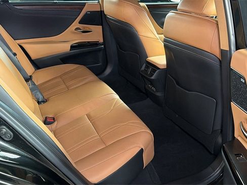 Certified 2024 Lexus ES 350 Ultra Luxury image 12