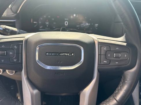 Used 2024 GMC Yukon Denali w/ Denali Reserve Package AWD/4WD image 14