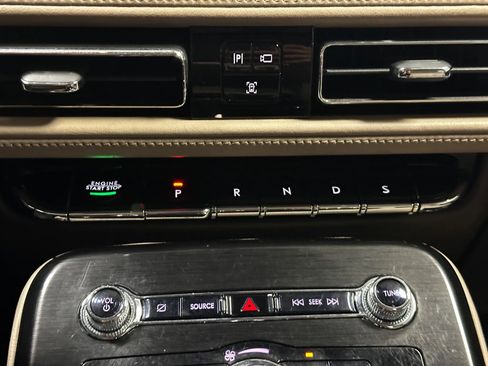 Used 2022 Lincoln Nautilus Reserve image 42