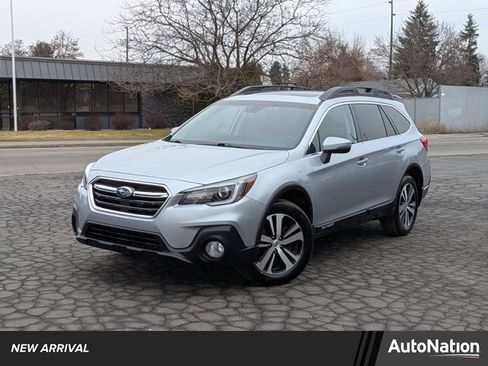 Used 2018 Subaru Outback 2.5i Limited image 1