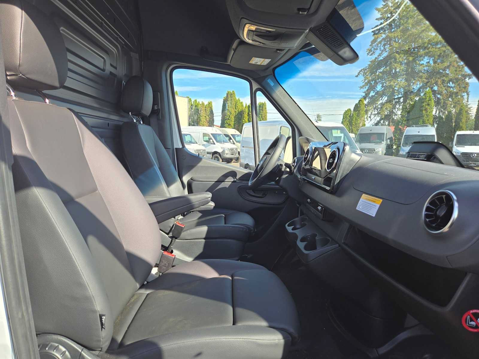 Used 2026 Mercedes-Benz Sprinter 2500 image 11