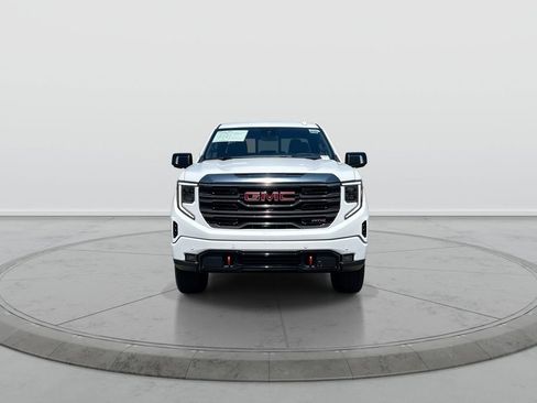 Used 2023 GMC Sierra 1500 AT4 w/ Technology Package AWD/4WD image 3