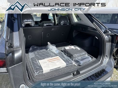 New 2026 Volkswagen Tiguan SE AWD/4WD image 43