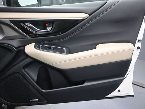 Used 2022 Subaru Outback Limited image 32