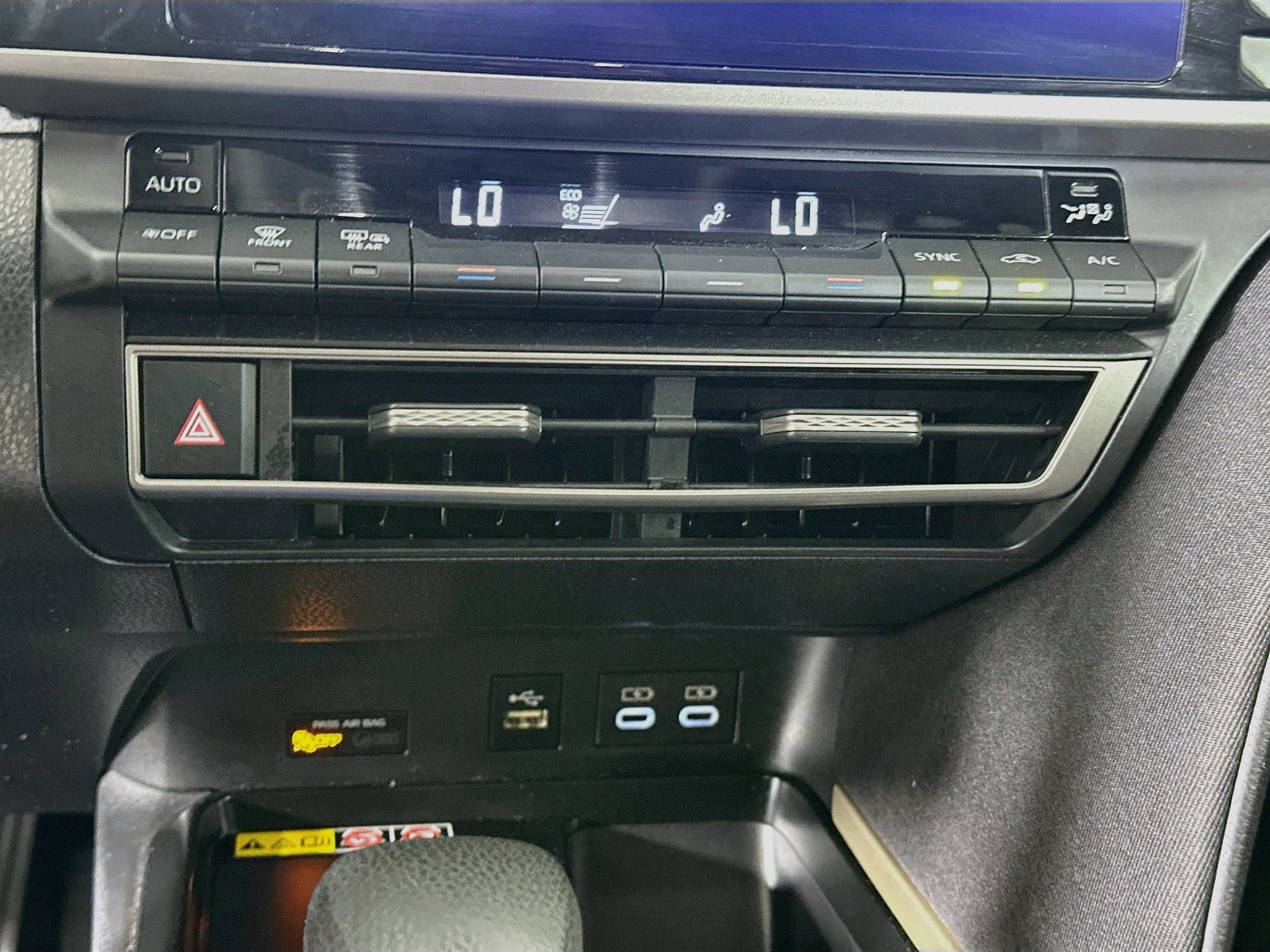 Used 2025 Toyota Camry LE FWD image 22