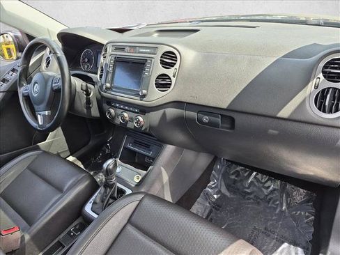 Used 2017 Volkswagen Tiguan Wolfsburg Edition FWD image 24
