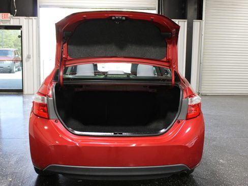 Used 2015 Toyota Corolla LE FWD image 28