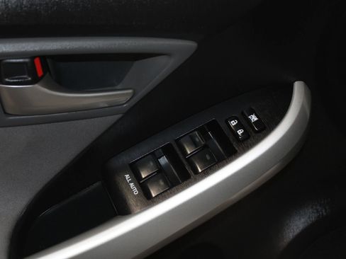 Used 2013 Toyota Prius Two FWD image 9
