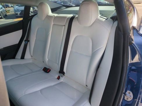 Used 2019 Tesla Model 3 Standard Range Plus image 28