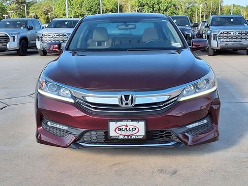 Used 2016 Honda Accord EX image 4