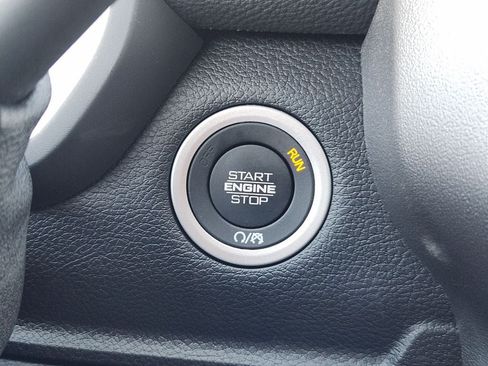 New 2026 RAM 2500 Laramie AWD/4WD image 15