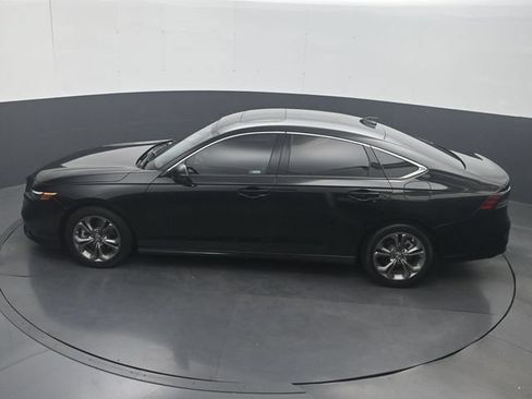 Used 2023 Honda Accord EX-L image 22