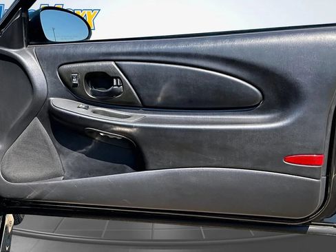 Used 2004 Chevrolet Monte Carlo SS w/ Preferred Equipment Group FWD image 27