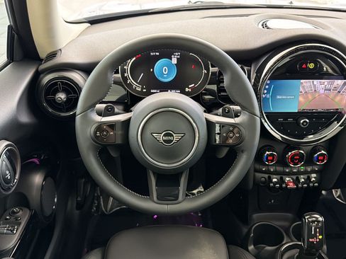 Used 2024 MINI Cooper S FWD image 28
