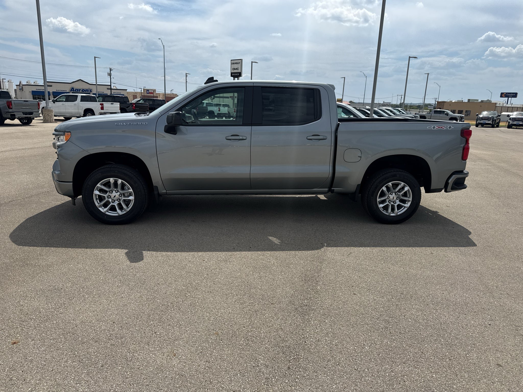 New 2026 Chevrolet Silverado 1500 RST w/ Convenience Package II AWD/4WD image 4