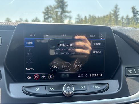 Used 2020 Chevrolet Blazer LT FWD image 23