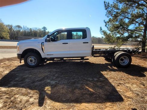 New 2026 Ford F350 XL image 4