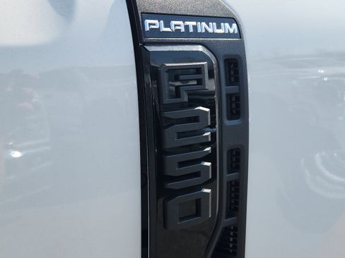New 2025 Ford F250 Platinum image 25