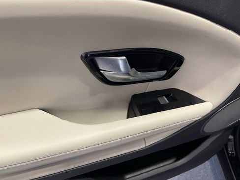 Used 2017 Land Rover Range Rover Evoque HSE image 27