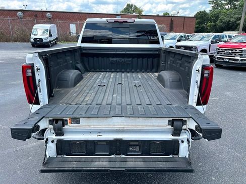 Used 2025 GMC Sierra 2500 Denali Ultimate AWD/4WD image 4