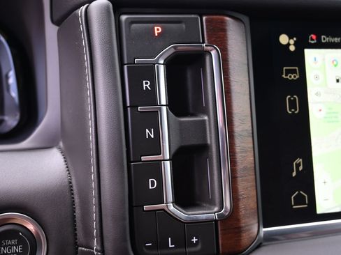 Used 2024 GMC Yukon Denali Ultimate AWD/4WD image 14