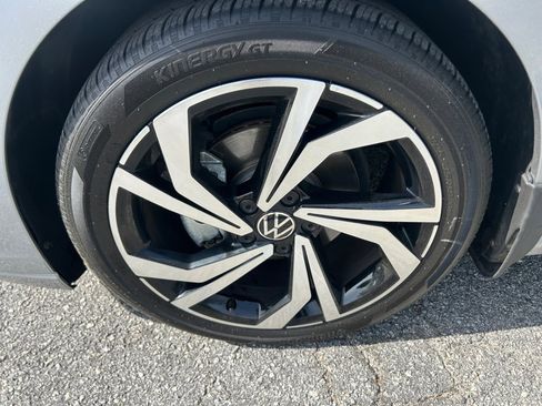 Used 2025 Volkswagen Jetta SEL FWD image 27