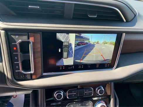 Used 2023 GMC Yukon Denali Ultimate AWD/4WD image 18