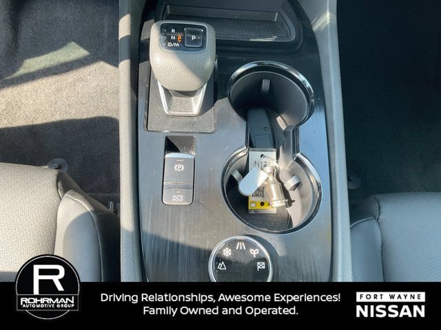 Certified 2023 Nissan Rogue SV w/ SV Premium B Package AWD/4WD image 28